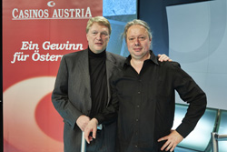 Andreas Julius Fasching mit dem Casino Vorstand Mag. Dietmar Hoscher